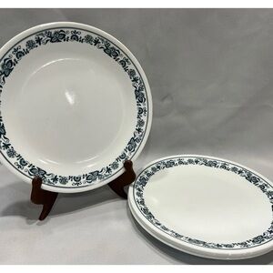 Corelle Old Town Blue Onion 10.25" Lot of 6 Dinner Plates, Timeless Pattern